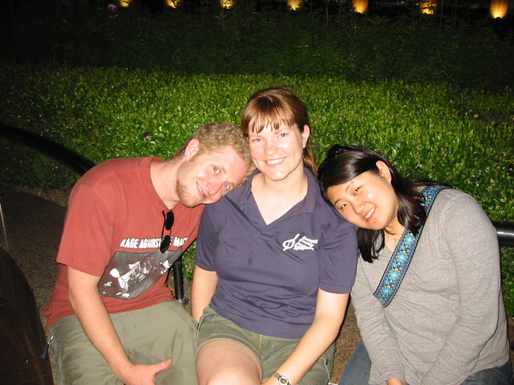 105-0549_img.jpg