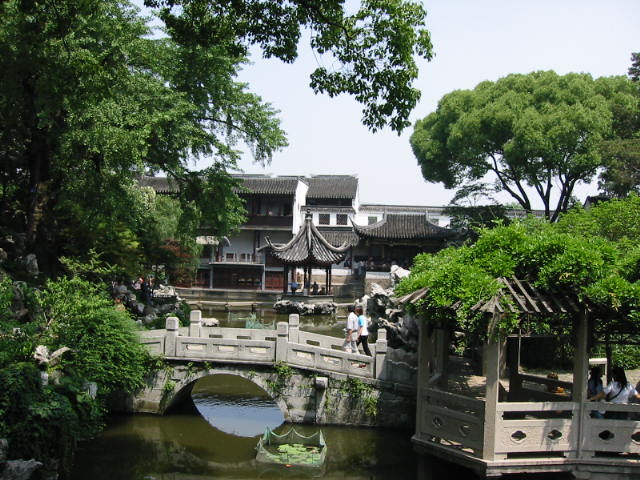 105-0553_img.jpg